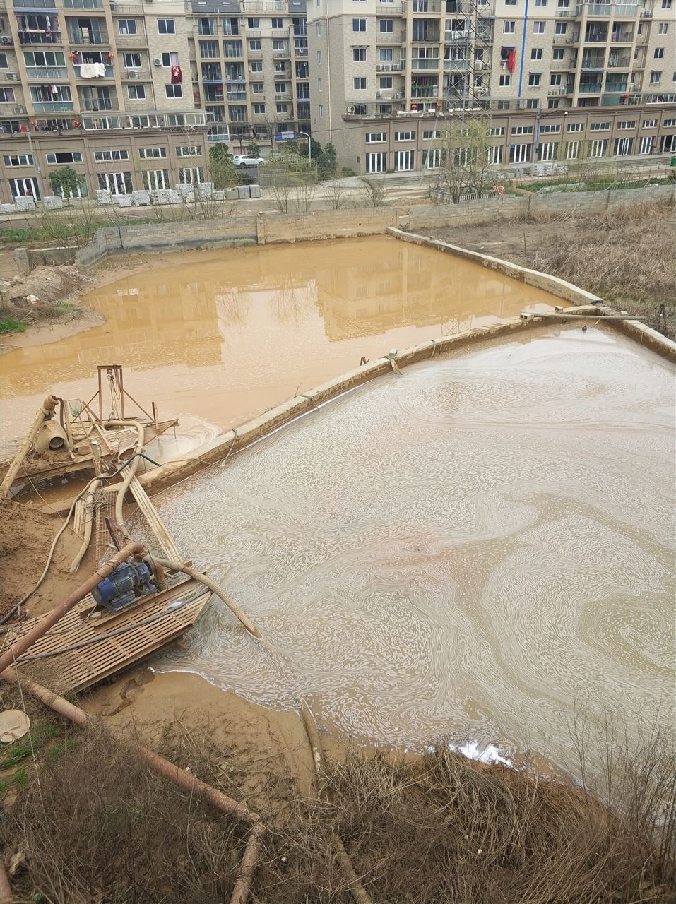 青秀沉淀池淤泥清理-厂区废水池淤泥清淤