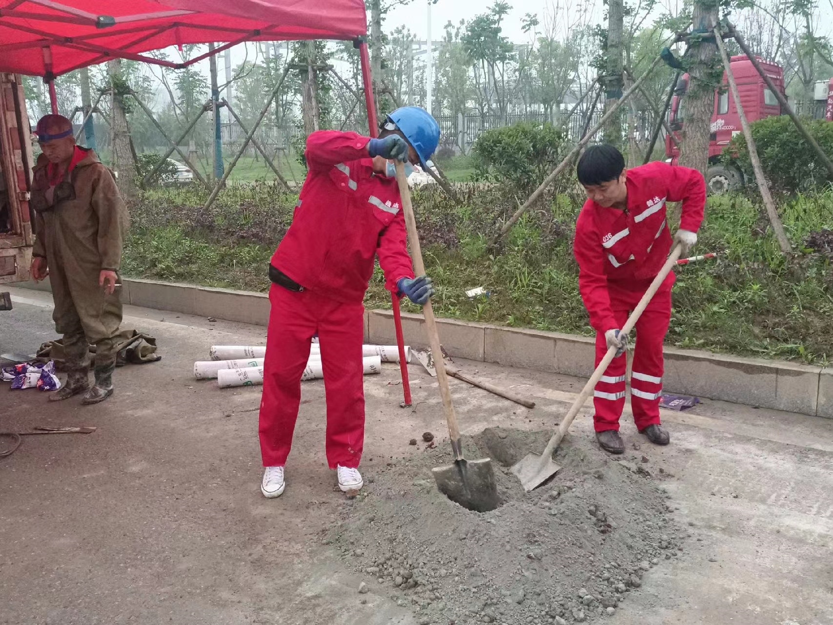青秀管道疏通哪家好】及时进行市政管道清淤